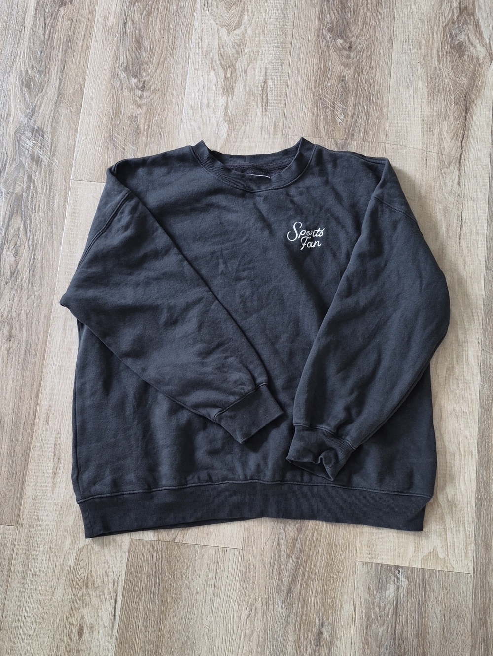 Old Navy SoComfy Crewneck Sweatshirt with 'Sports Fan' Chest Script